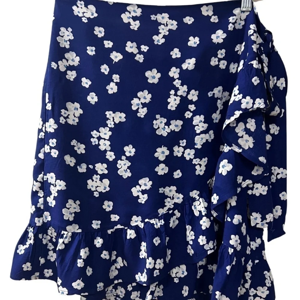 COPY - Mix it Floral Blue Wrap Mini Skirt Size 12